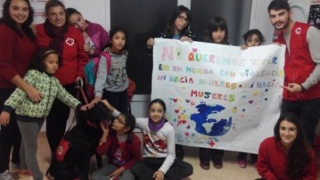 Tango, pahoinpidellystä eläimestä koiraterapeutiksi